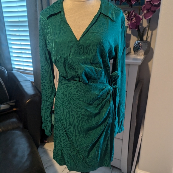 NWT Lilly Pulitzer Nicolina Dress - Picture 4 of 7